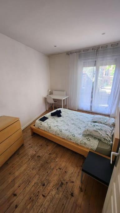 T3 Petit Confort - Proche Commodites - Parking Prive Toulouse Exterior foto